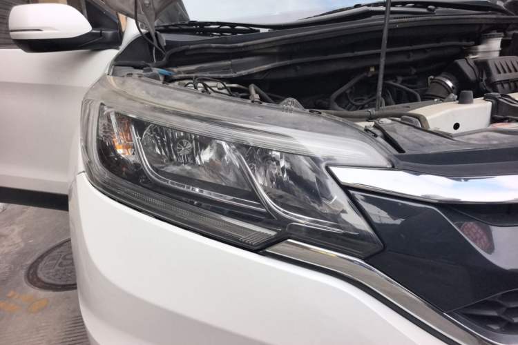 Used Honda CR-V 2016 2.0L two-wheel drive Urban Edition Right Front Headlight