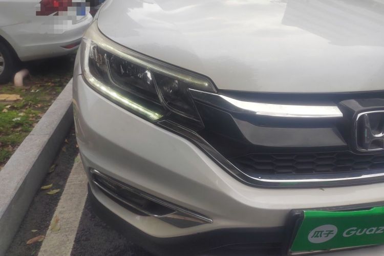 Used Honda CR-V 2016 2.0L two-wheel drive Urban Edition Right Front Headlight