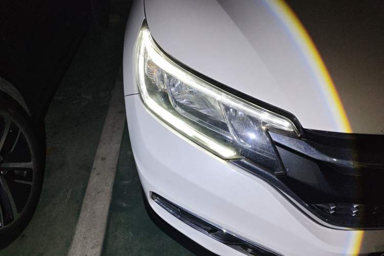 Used Honda CR-V 2016 2.0L two-wheel drive Urban Edition Right Front Headlight