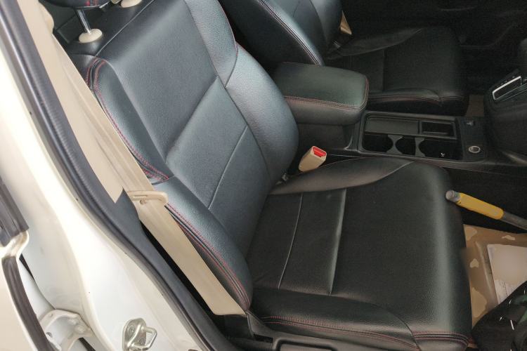 Used Honda CR-V 2016 2.0L two-wheel drive Urban Edition Right Front Seat