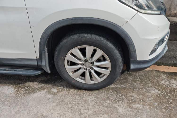 Used Honda CR-V 2016 2.0L two-wheel drive Urban Edition Right Front Wheel Hub