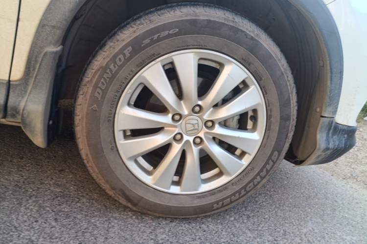 Used Honda CR-V 2016 2.0L Two-Wheel Drive Classic Edition Right Front Wheel Hub