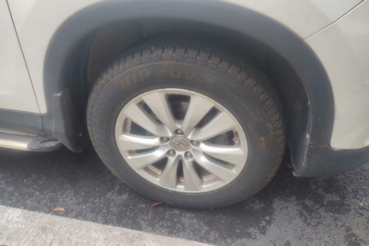 Used Honda CR-V 2016 2.0L two-wheel drive Urban Edition Right Front Wheel Hub
