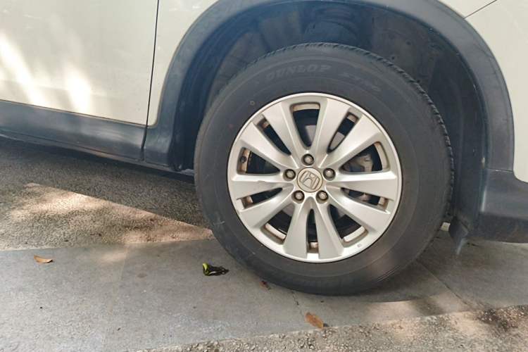 Used Honda CR-V 2016 2.0L Two-Wheel Drive Classic Edition Right Front Wheel Hub