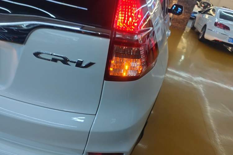 Used Honda CR-V 2016 2.0L two-wheel drive Urban Edition Right Rear Taillight