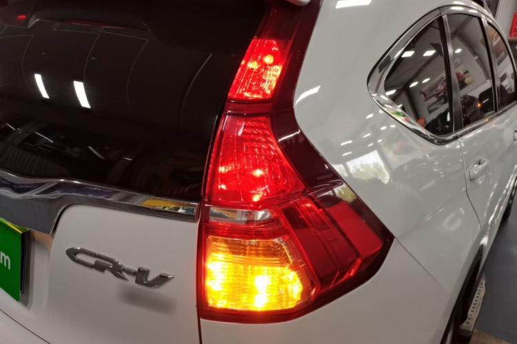 Used Honda CR-V 2016 2.0L two-wheel drive Urban Edition Right Rear Taillight