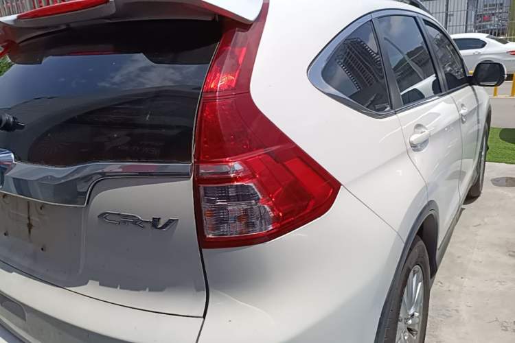 Used Honda CR-V 2016 2.0L two-wheel drive Urban Edition Right Rear Taillight