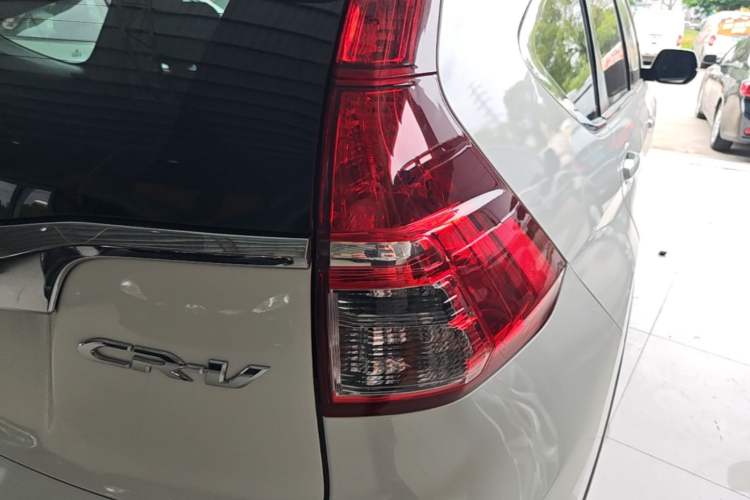 Used Honda CR-V 2016 2.0L Two-Wheel Drive Classic Edition Right Rear Taillight