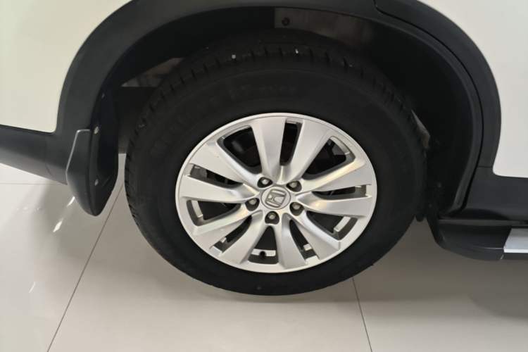 Used Honda CR-V 2016 2.0L two-wheel drive Urban Edition Right Rear Wheel Hub