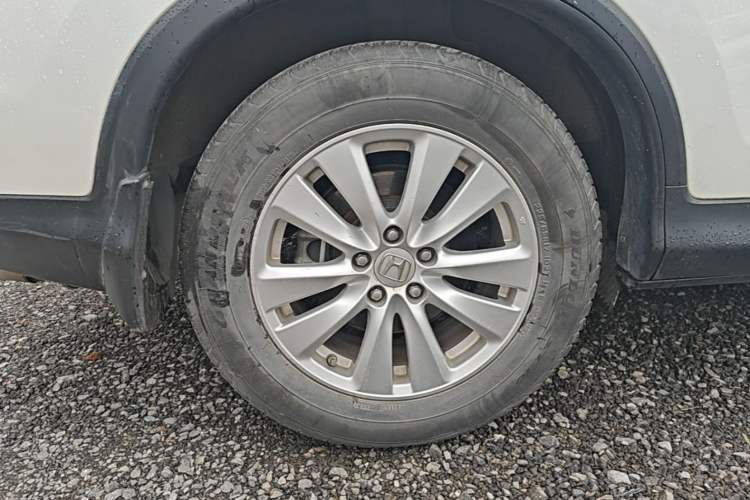 Used Honda CR-V 2016 2.0L two-wheel drive Urban Edition Right Rear Wheel Hub