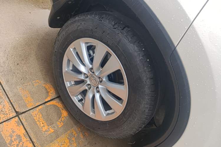 Used Honda CR-V 2016 2.0L two-wheel drive Urban Edition Right Rear Wheel Hub