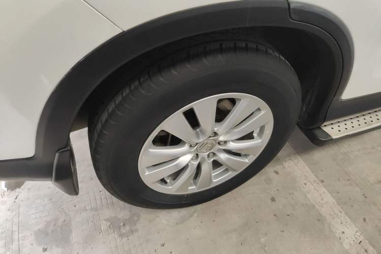 Used Honda CR-V 2016 2.0L two-wheel drive Urban Edition Right Rear Wheel Hub