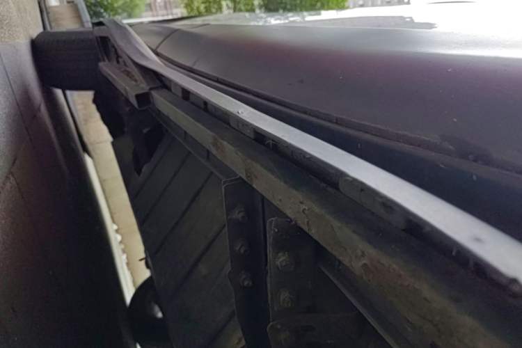Used Honda CR-V 2016 2.0L Two-Wheel Drive Classic Edition Right Side Sill