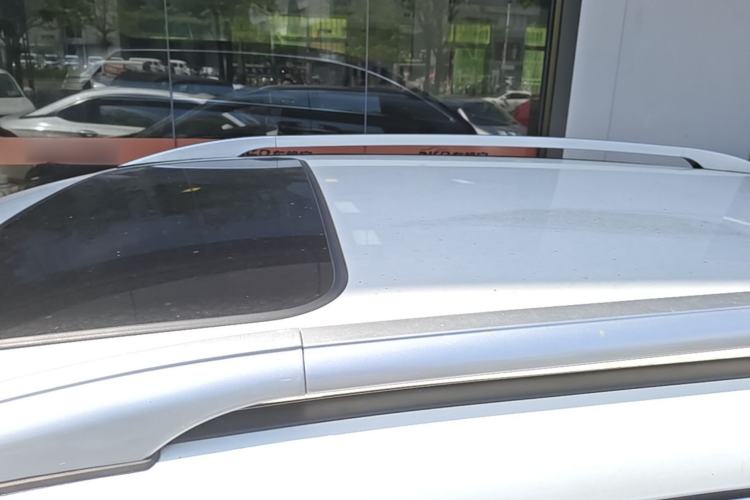 Used Honda CR-V 2016 2.0L two-wheel drive Urban Edition Roof