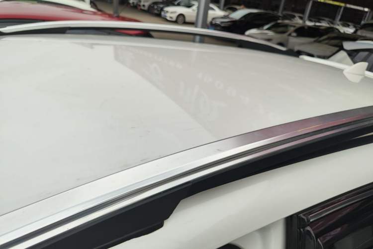 Used Honda CR-V 2016 2.0L Two-Wheel Drive Classic Edition Roof