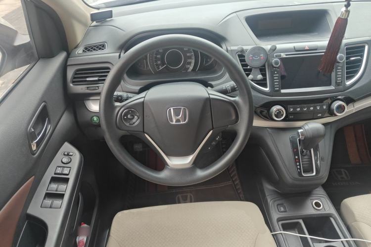 Used Honda CR-V 2016 2.0L two-wheel drive Urban Edition Steering Wheel