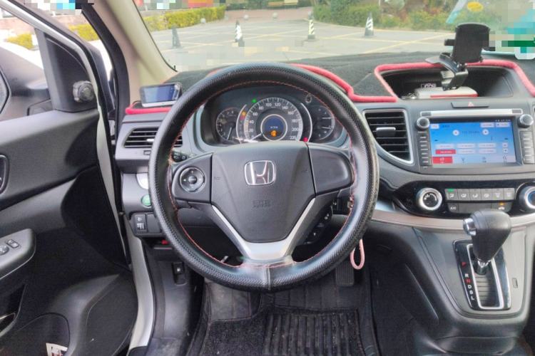 Used Honda CR-V 2016 2.0L two-wheel drive Urban Edition Steering Wheel