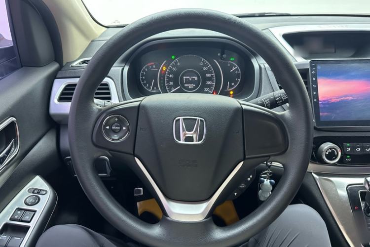 Used Honda CR-V 2016 2.0L two-wheel drive Urban Edition Steering Wheel