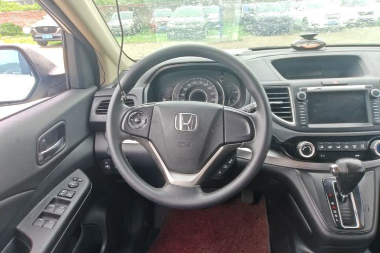 Used Honda CR-V 2016 2.0L two-wheel drive Urban Edition Steering Wheel