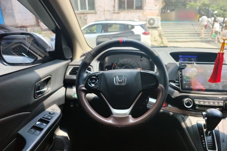 Used Honda CR-V 2016 2.0L two-wheel drive Urban Edition Steering Wheel