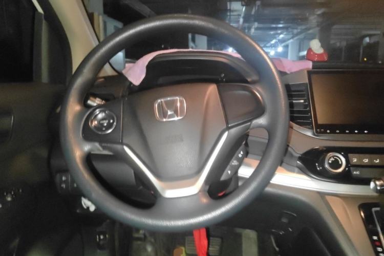 Used Honda CR-V 2016 2.0L two-wheel drive Urban Edition Steering Wheel