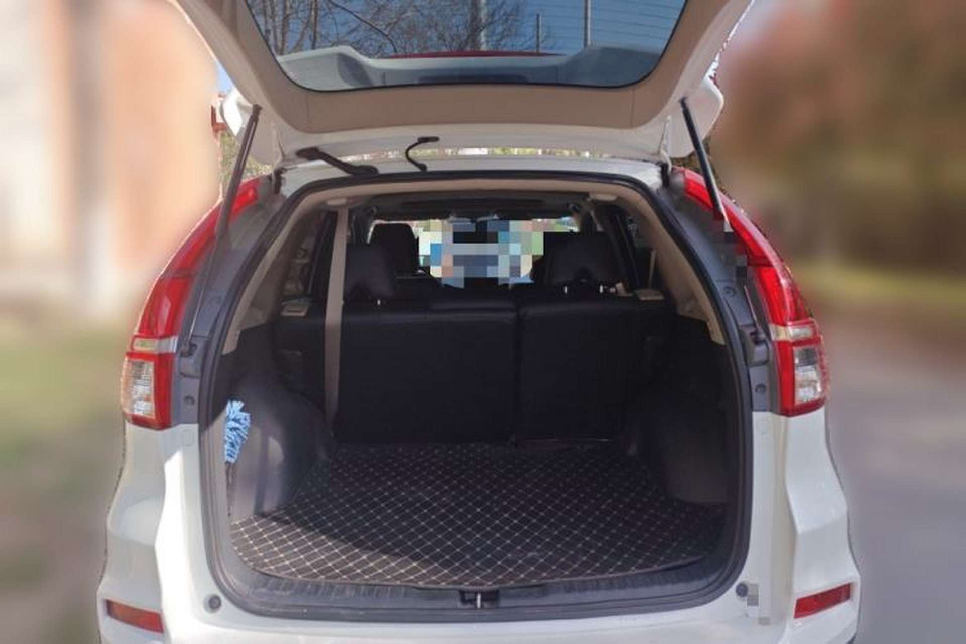 Used Honda CR-V 2016 2.0L two-wheel drive Urban Edition Trunk