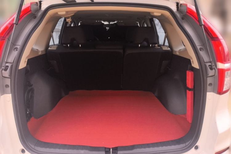 Used Honda CR-V 2016 2.0L two-wheel drive Urban Edition Trunk