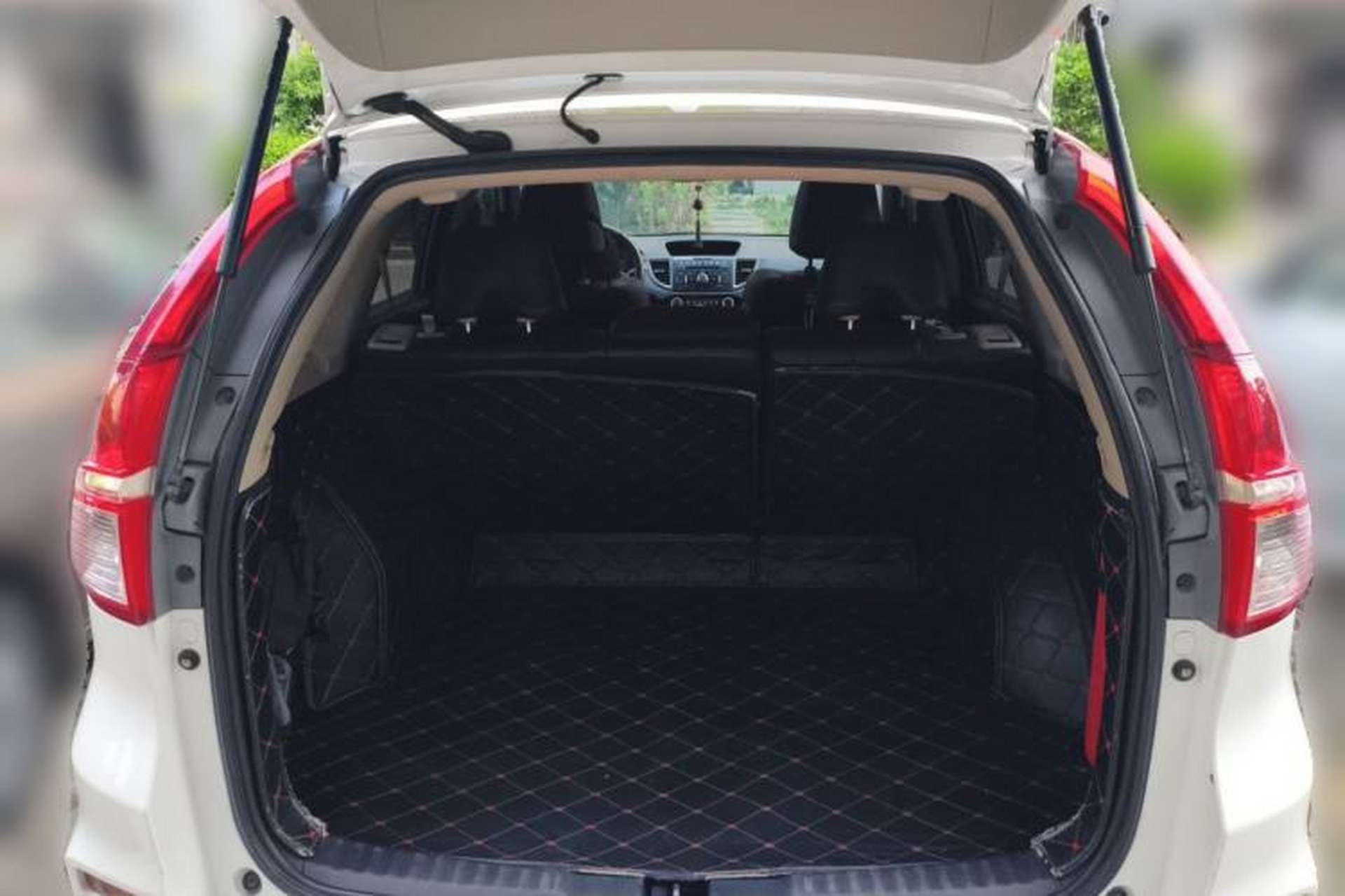 Used Honda CR-V 2016 2.0L two-wheel drive Urban Edition Trunk