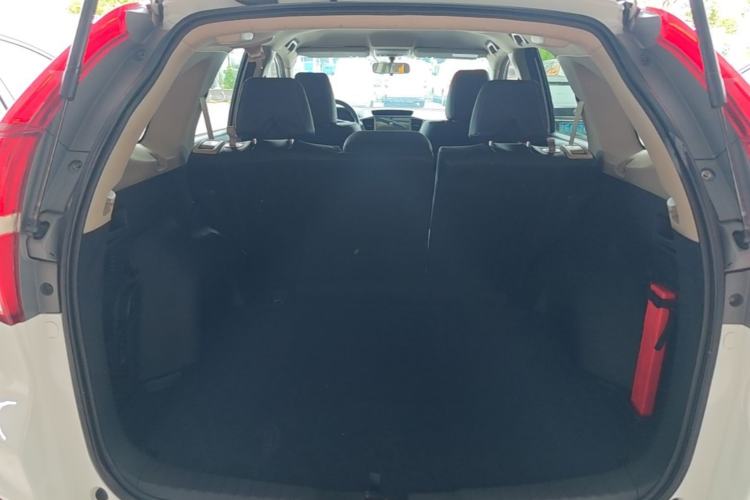 Used Honda CR-V 2016 2.0L Two-Wheel Drive Classic Edition Trunk