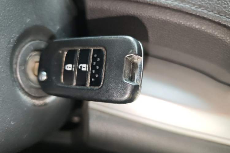 Used Honda CR-V 2016 2.0L two-wheel drive Urban Edition Vehicle Key