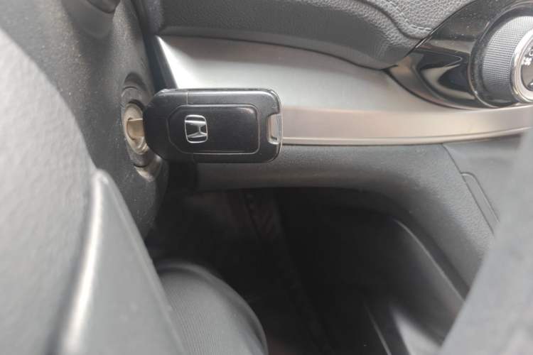 Used Honda CR-V 2016 2.0L two-wheel drive Urban Edition Vehicle Key