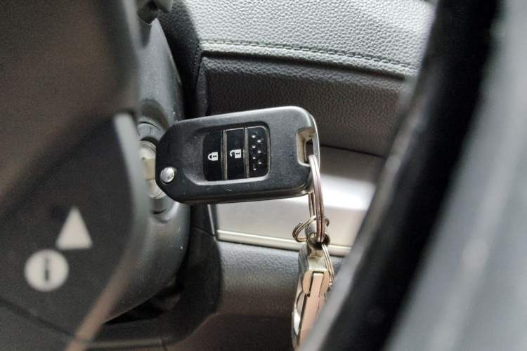 Used Honda CR-V 2016 2.0L two-wheel drive Urban Edition Vehicle Key