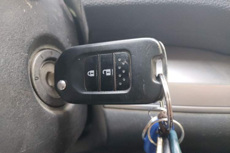 Used Honda CR-V 2016 2.0L two-wheel drive Urban Edition Vehicle Key