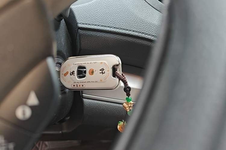 Used Honda CR-V 2016 2.0L two-wheel drive Urban Edition Vehicle Key