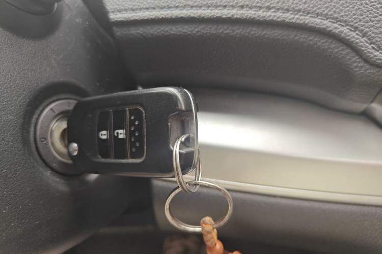 Used Honda CR-V 2016 2.0L two-wheel drive Urban Edition Vehicle Key