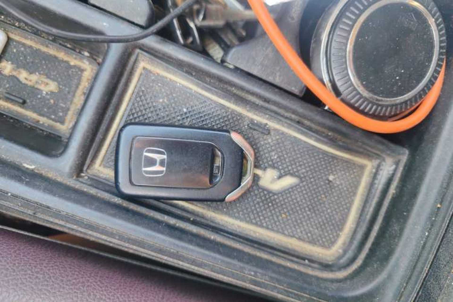 Used Honda CR-V 2016 2.0L two-wheel drive Urban Edition Vehicle Key