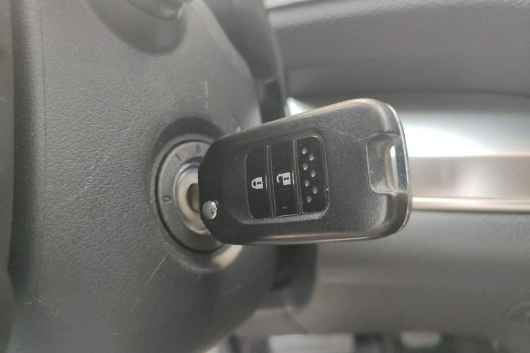 Used Honda CR-V 2016 2.0L two-wheel drive Urban Edition Vehicle Key