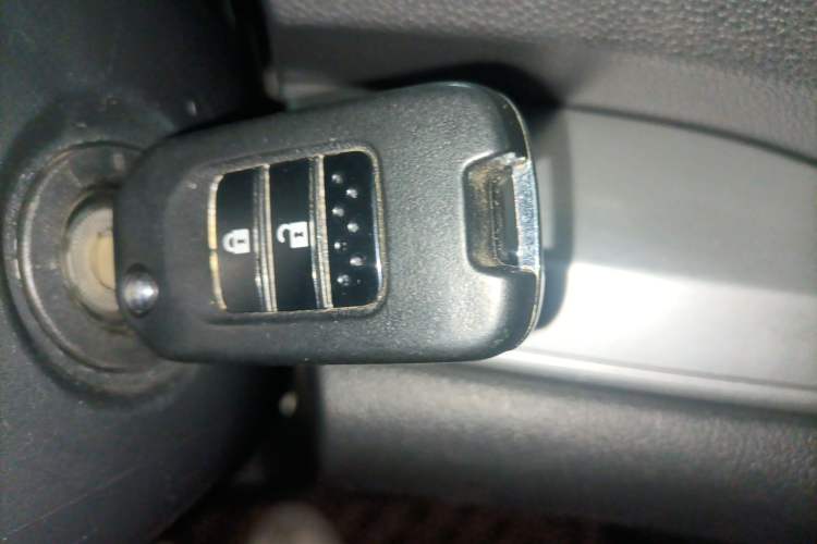Used Honda CR-V 2016 2.0L two-wheel drive Urban Edition Vehicle Key