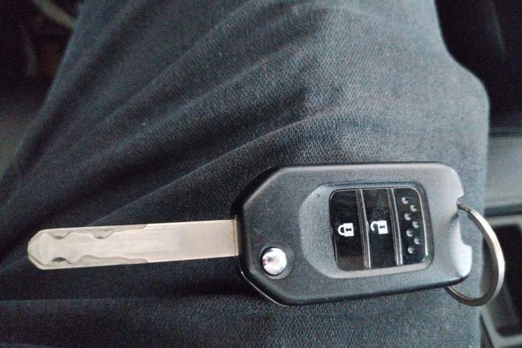 Used Honda CR-V 2016 2.0L two-wheel drive Urban Edition Vehicle Key