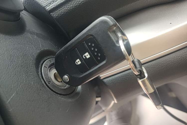 Used Honda CR-V 2016 2.0L two-wheel drive Urban Edition Vehicle Key