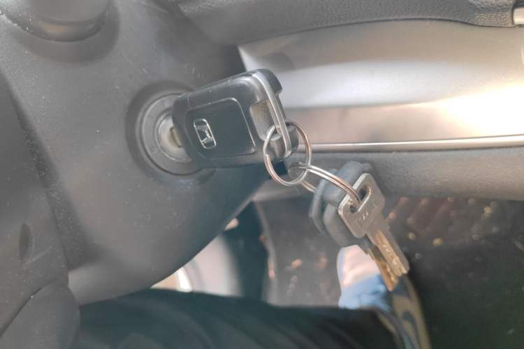 Used Honda CR-V 2016 2.0L two-wheel drive Urban Edition Vehicle Key