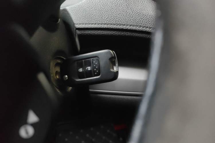 Used Honda CR-V 2016 2.0L two-wheel drive Urban Edition Vehicle Key
