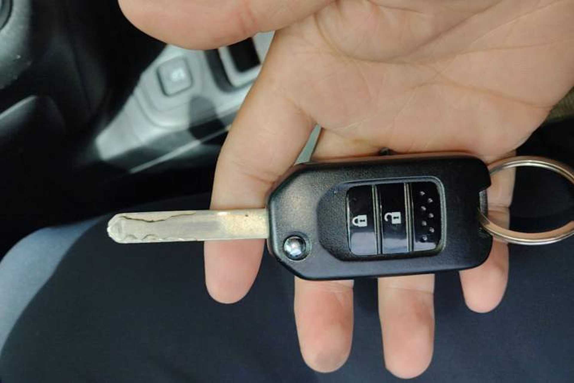 Used Honda CR-V 2016 2.0L two-wheel drive Urban Edition Vehicle Key
