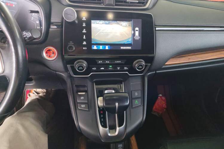Used Honda CR-V 2017 240TURBO CVT Front-Wheel Drive Fashion Edition Audio And AC Panel