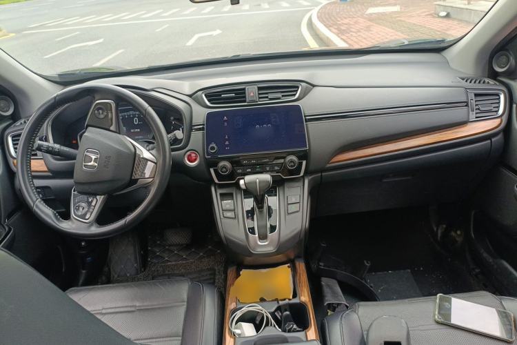 Used Honda CR-V 2017 240TURBO CVT Front-Wheel Drive Fashion Edition Center Console