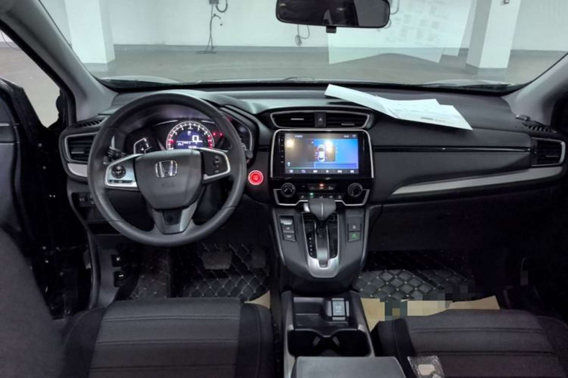 Used Honda CR-V 2017 240TURBO CVT 2WD Urban Edition Center Console