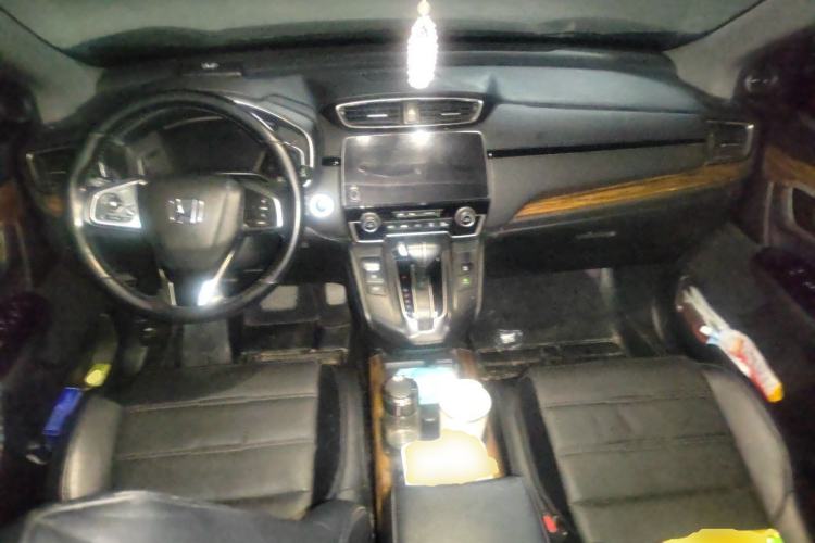 Used Honda CR-V 2017 240TURBO CVT Front-Wheel Drive Fashion Edition Center Console