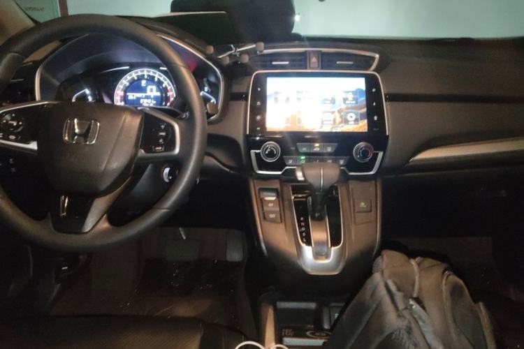 Used Honda CR-V 2017 240TURBO CVT 2WD Comfort Version Center Console