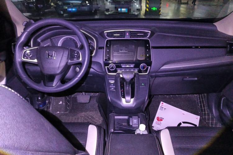 Used Honda CR-V 2017 240TURBO CVT 2WD Comfort Version Center Console