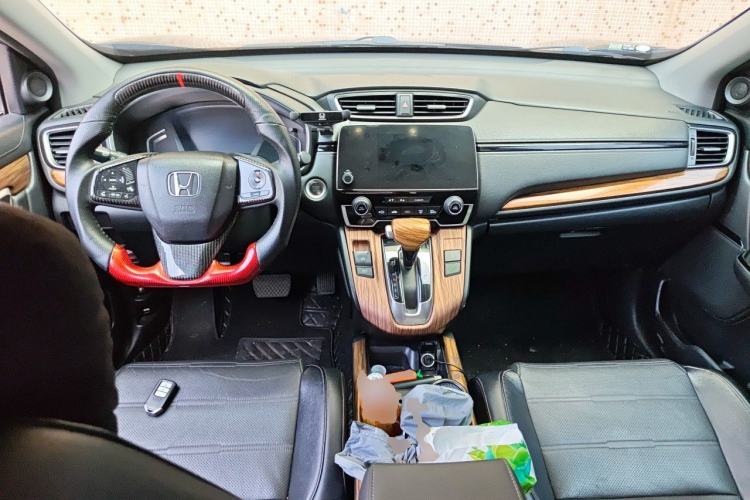 Used Honda CR-V 2017 240TURBO CVT Front-Wheel Drive Fashion Edition Center Console